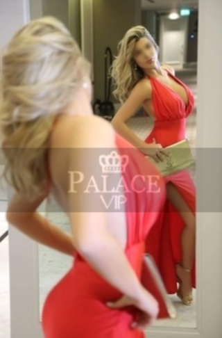 Kate, 24 years old Romanian escort in London 