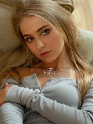 Masha, 21 years old Russian escort in London 