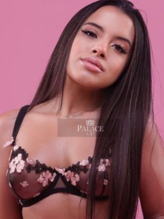 Isabelle, 21 years old Brazilian escort in London 